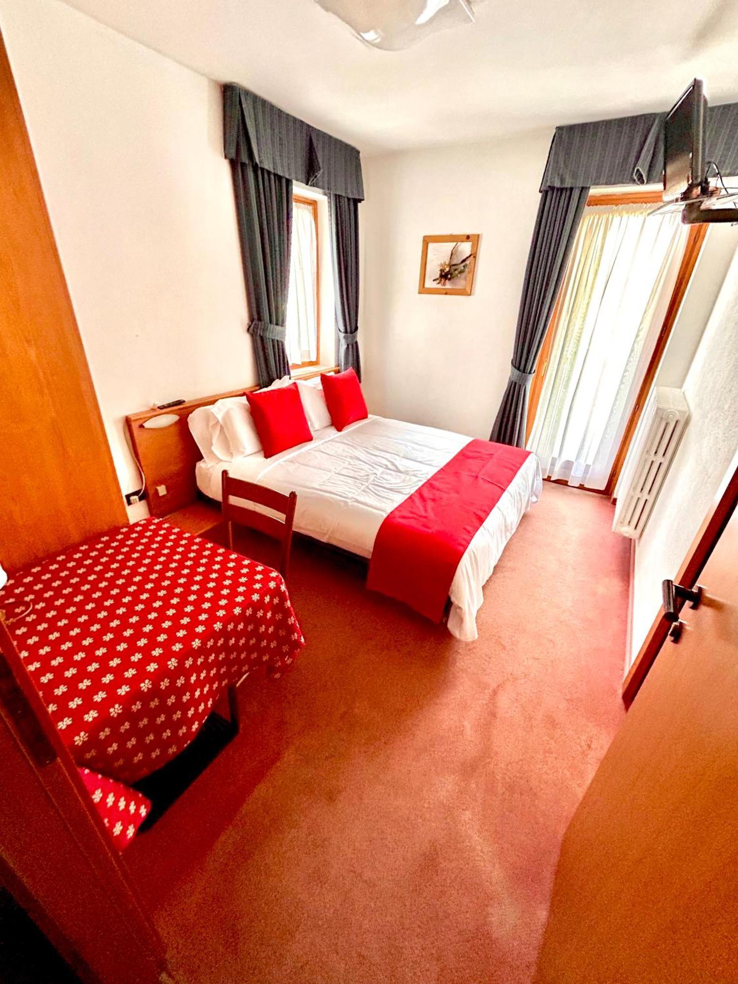 Hotel La Nigritella 바르도네키아 외부 사진